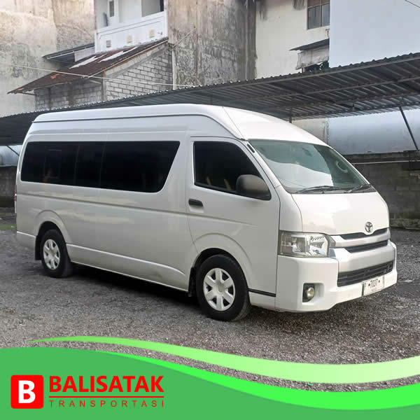 Carter minibus Toyota Hiace 14 seater di Bali.