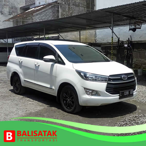 Carter mobil Toyota Innova 6 seater di Bali.