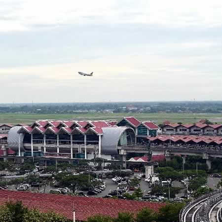 Antar Jemput Bandara Ngurah Rai (DPS) Denpasar Bali ke Bandara Soekarno-Hatta Cengkareng Banten dan Carter Mobil