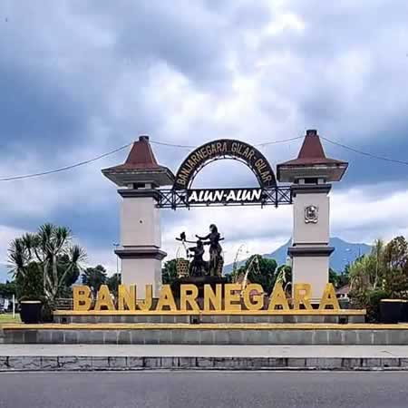 Antar Jemput Bandara Ngurah Rai (DPS) Denpasar Bali ke Banjarnegara Jawa Tengah dan Carter Mobil