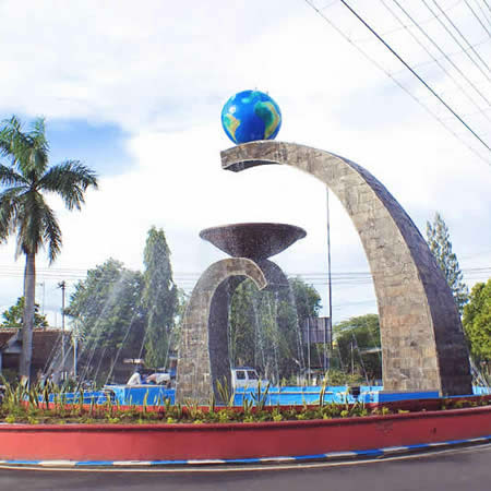 Antar Jemput Bandara Ngurah Rai (DPS) Denpasar Bali ke Bojonegoro Jawa Timur dan Carter Mobil