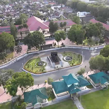 Antar Jemput Bandara Ngurah Rai (DPS) Denpasar Bali ke Bondowoso Jawa Timur dan Carter Mobil
