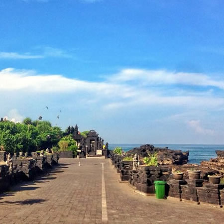 Antar Jemput Bandara Ngurah Rai (DPS) Denpasar ke Cemagi, Carter Mobil Bali
