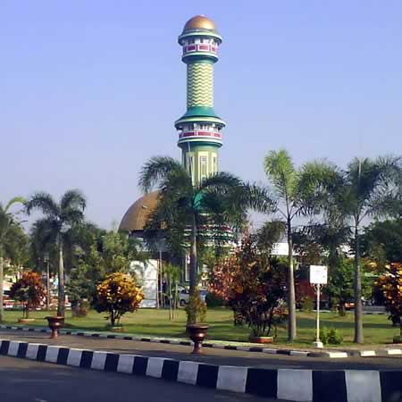 Antar Jemput Bandara Ngurah Rai (DPS) Denpasar Bali ke Kendal Jawa Tengah dan Carter Mobil