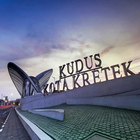 Antar Jemput Bandara Ngurah Rai (DPS) Denpasar Bali ke Kudus Jawa Tengah dan Carter Mobil