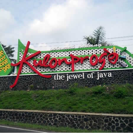 Antar Jemput Bandara Ngurah Rai (DPS) Denpasar Bali ke Kulonprogo Yogyakarta DIY dan Carter Mobil