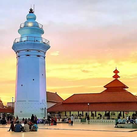 Antar Jemput Bandara Ngurah Rai (DPS) Denpasar Bali ke Serang Banten dan Carter Mobil