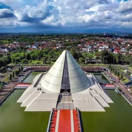 Antar Jemput Bandara Ngurah Rai (DPS) Denpasar Bali ke Sleman Yogyakarta DIY dan Carter Mobil