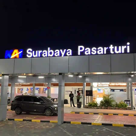 Antar Jemput Bandara Ngurah Rai (DPS) Denpasar Bali ke Stasiun Pasar Turi Surabaya Jawa Timur dan Carter Mobil