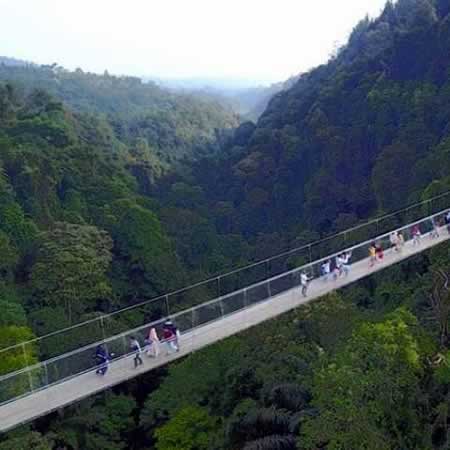 Antar Jemput Bandara Ngurah Rai (DPS) Denpasar Bali ke Sukabumi Jawa Barat dan Carter Mobil