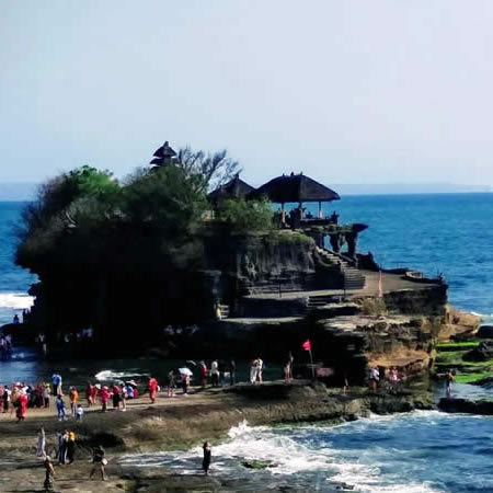 Antar Jemput Bandara Ngurah Rai (DPS) Denpasar ke Tanah Lot, Carter Mobil Bali