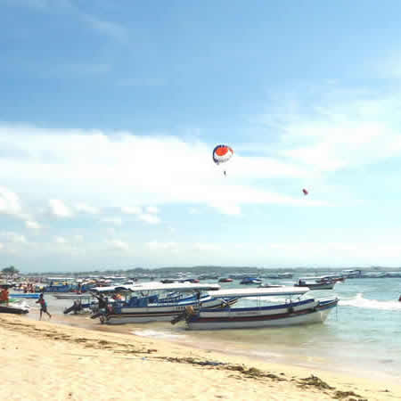 Antar Jemput Bandara Ngurah Rai (DPS) Denpasar ke Tanjung Benoa, Carter Mobil Bali